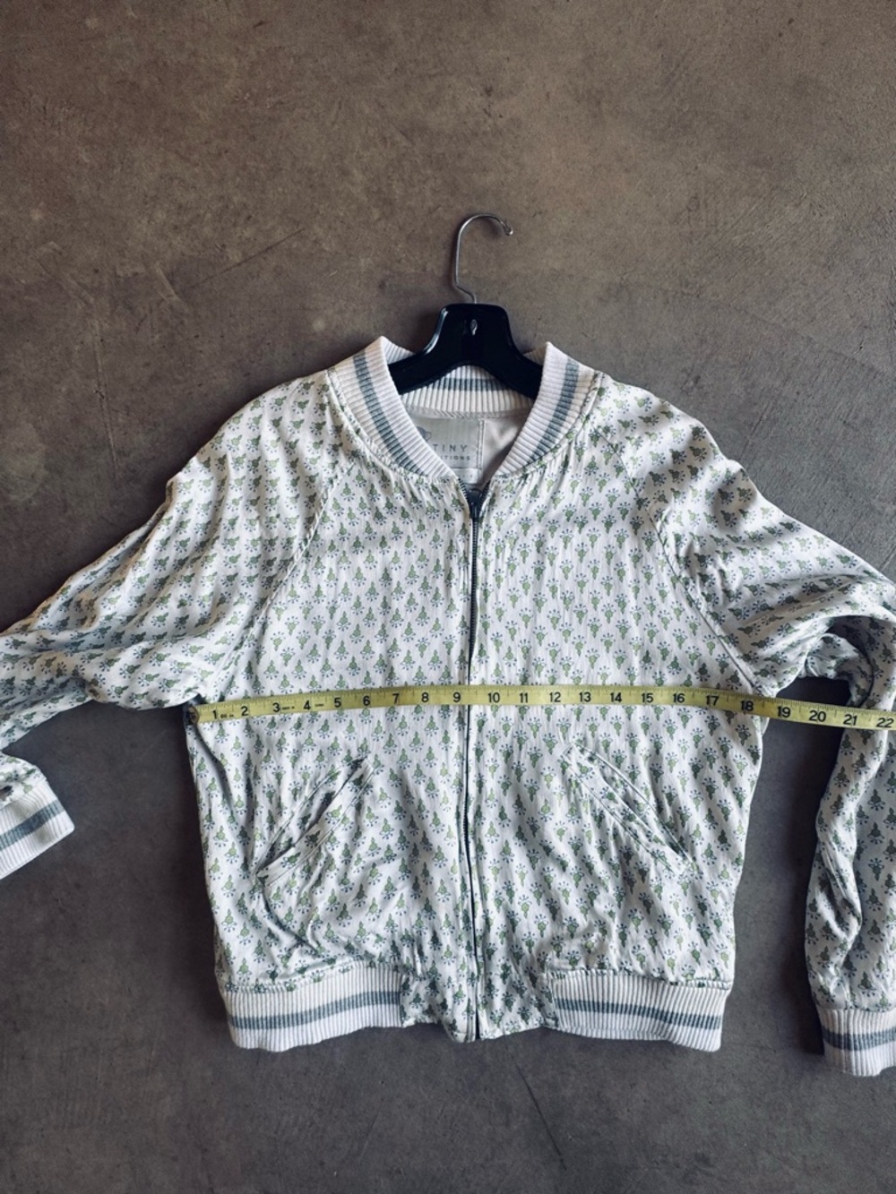 Anthropologie White Satin Embroidered Green Leaf Bomber Jacket - Women M - Picture 8 of 10